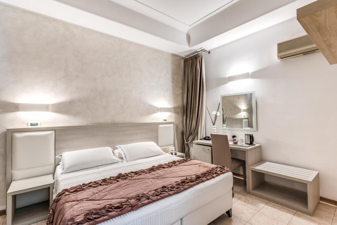 Double Room,1498639516:JPEG